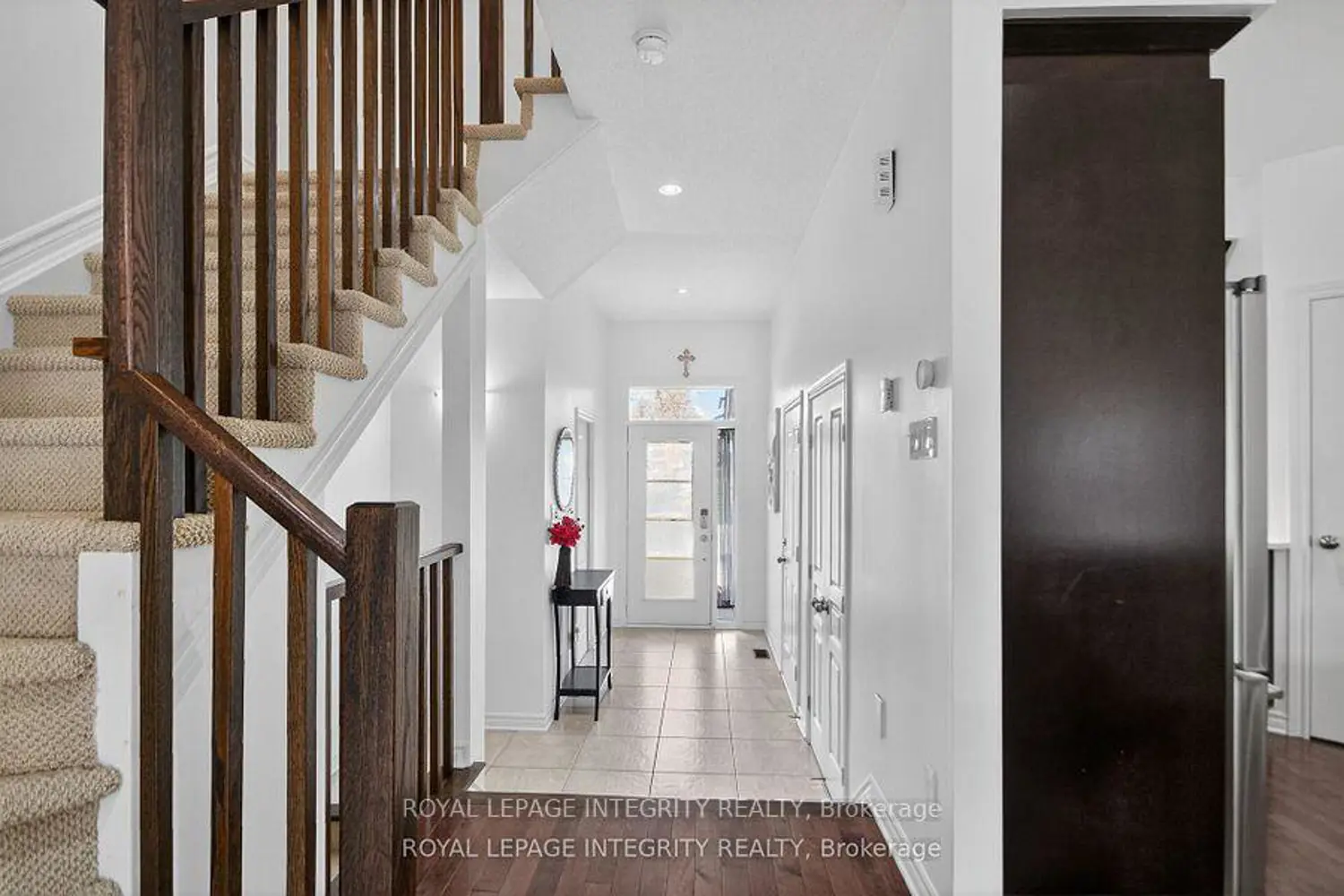 345 Cooks Mill Crescent photo 3