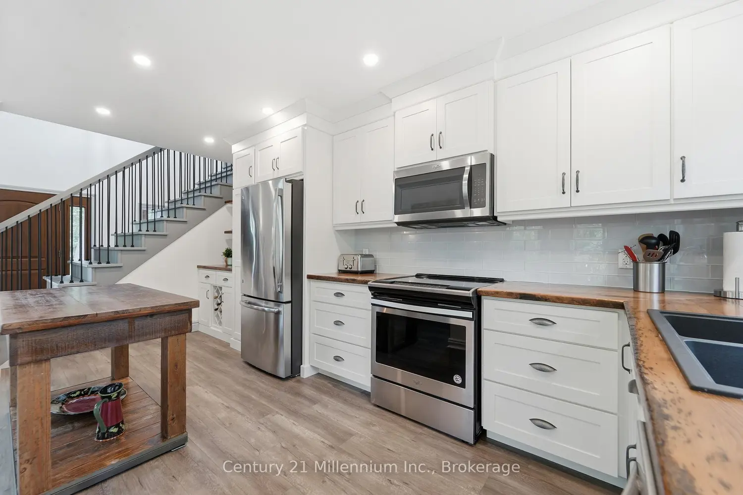 117 Hemlock Street photo 3