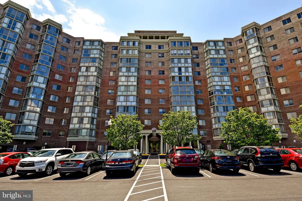 3100 N Leisure World Boulevard Unit 320, Silver Spring, MD 20906 photo 4
