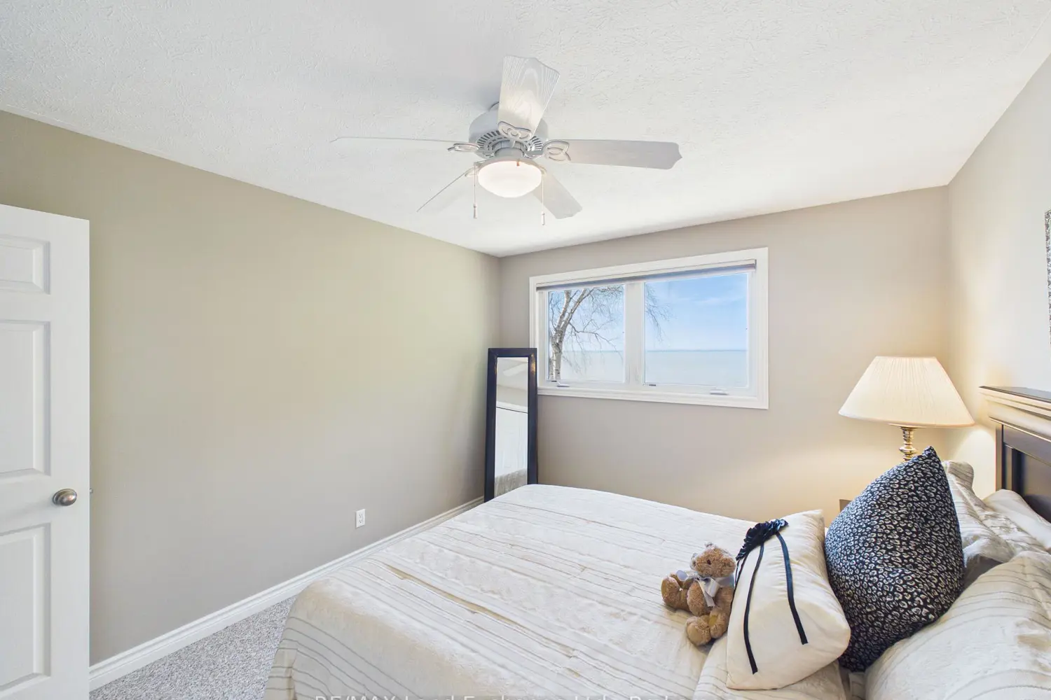 167 Goderich Street photo 5