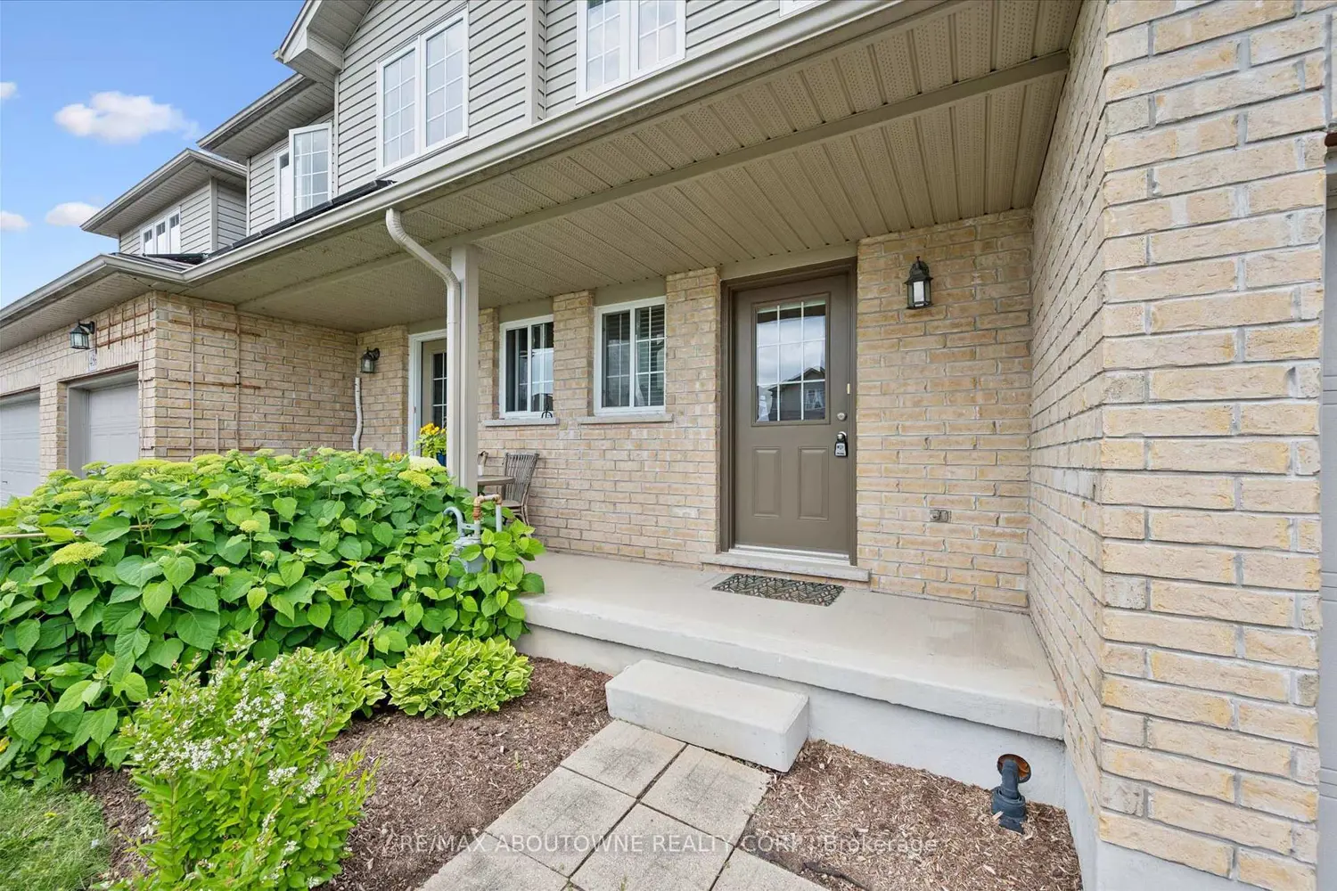 488 Colt Street photo 2