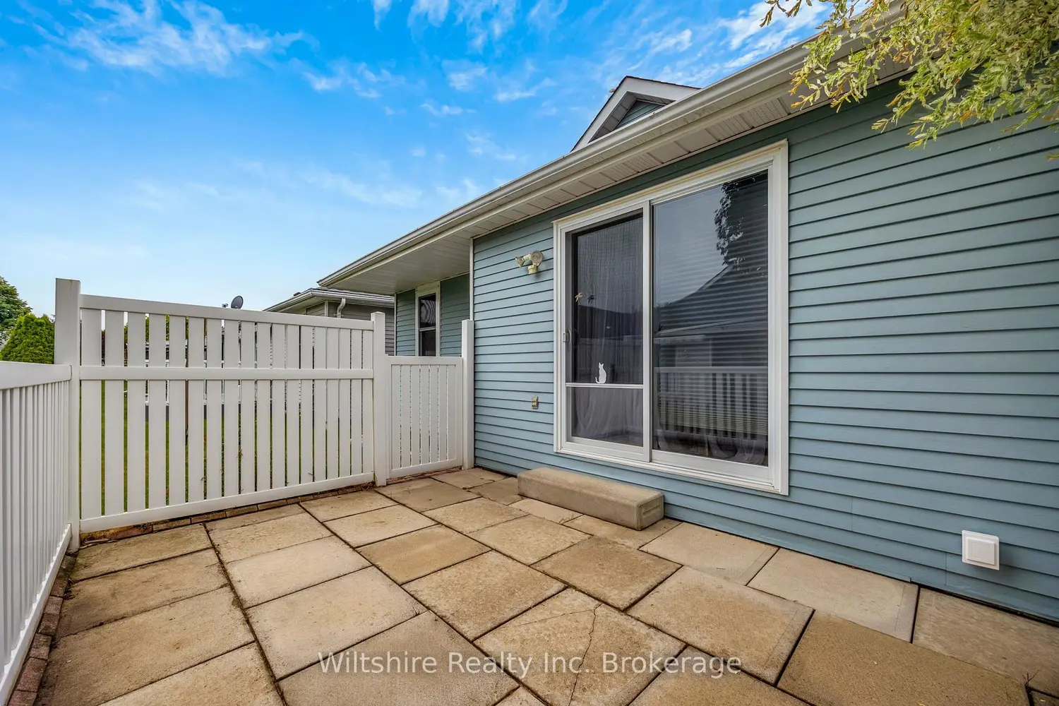 48 Sinclair Drive photo 4