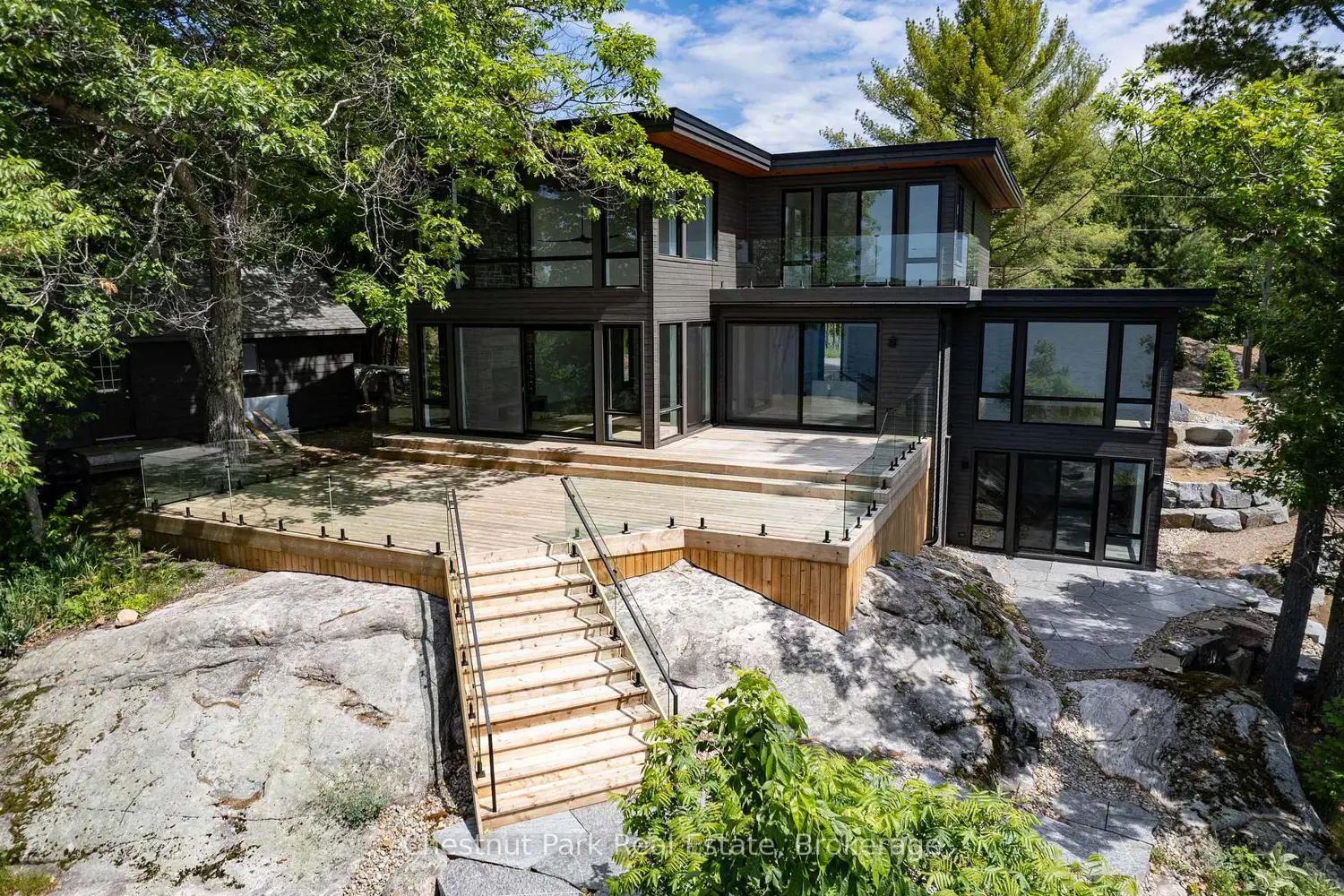 1330 Rosseau Lake Road 2 Road 17