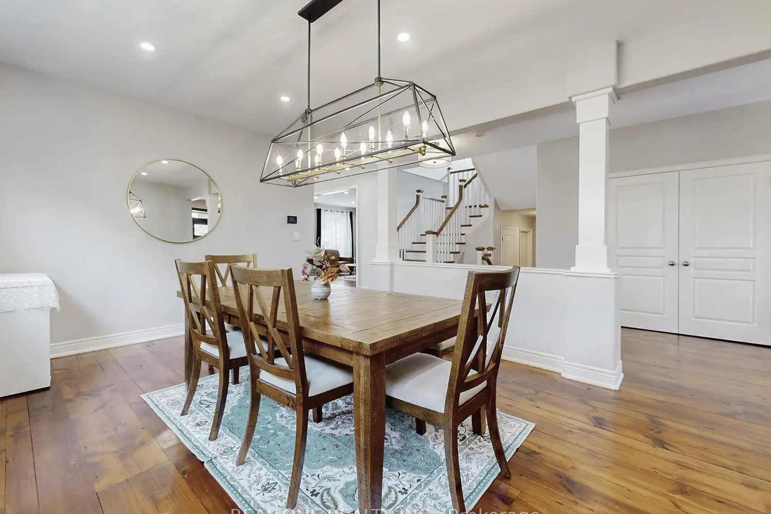 26 Matthews Court photo 5