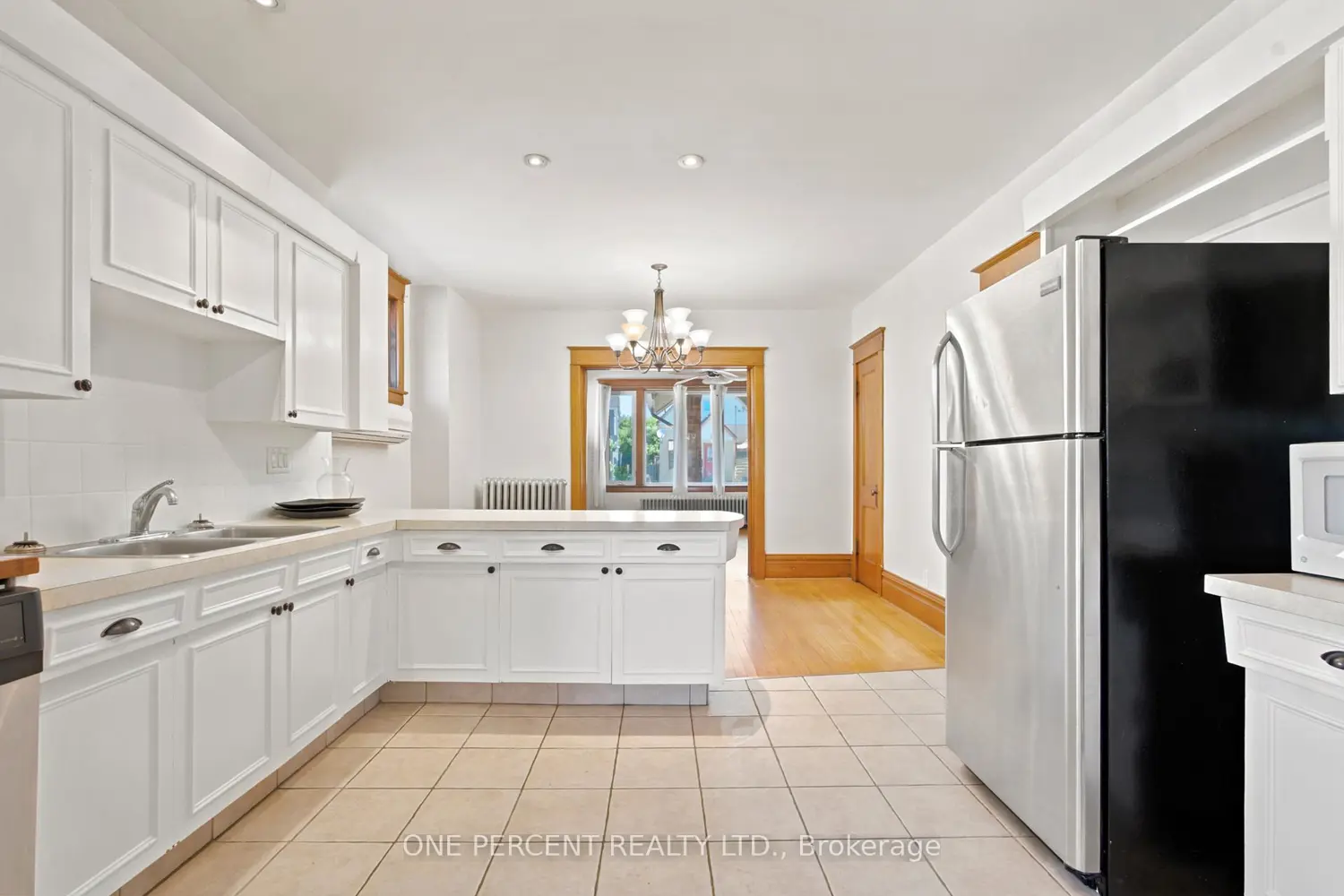127 Albert Street photo 2