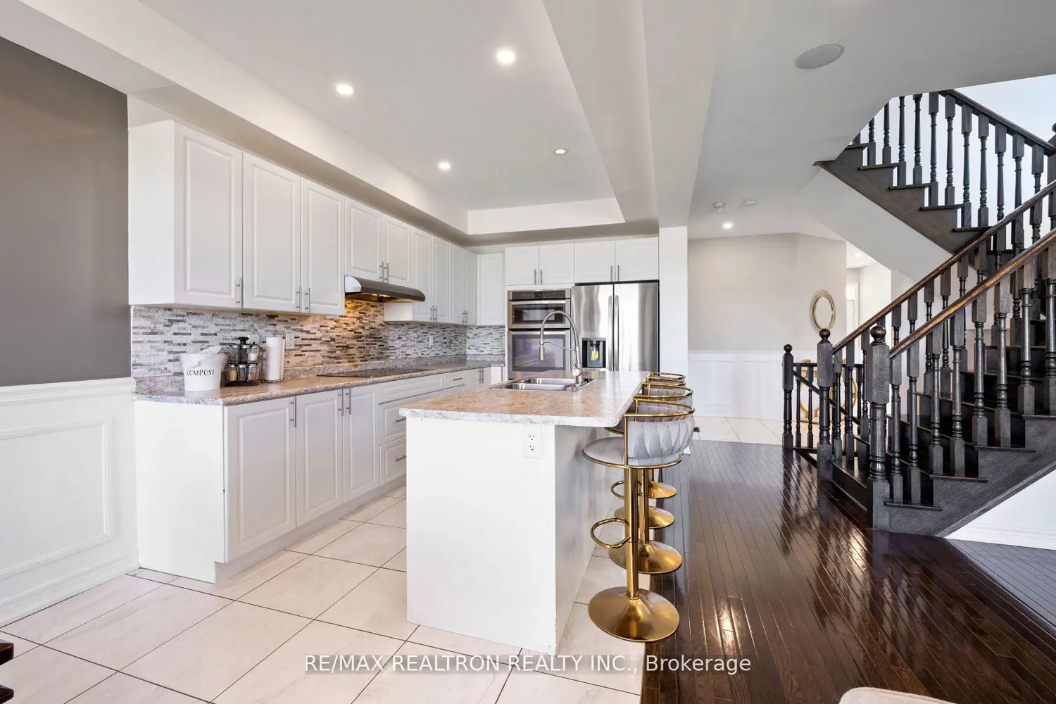 57 Sasco Way photo 5