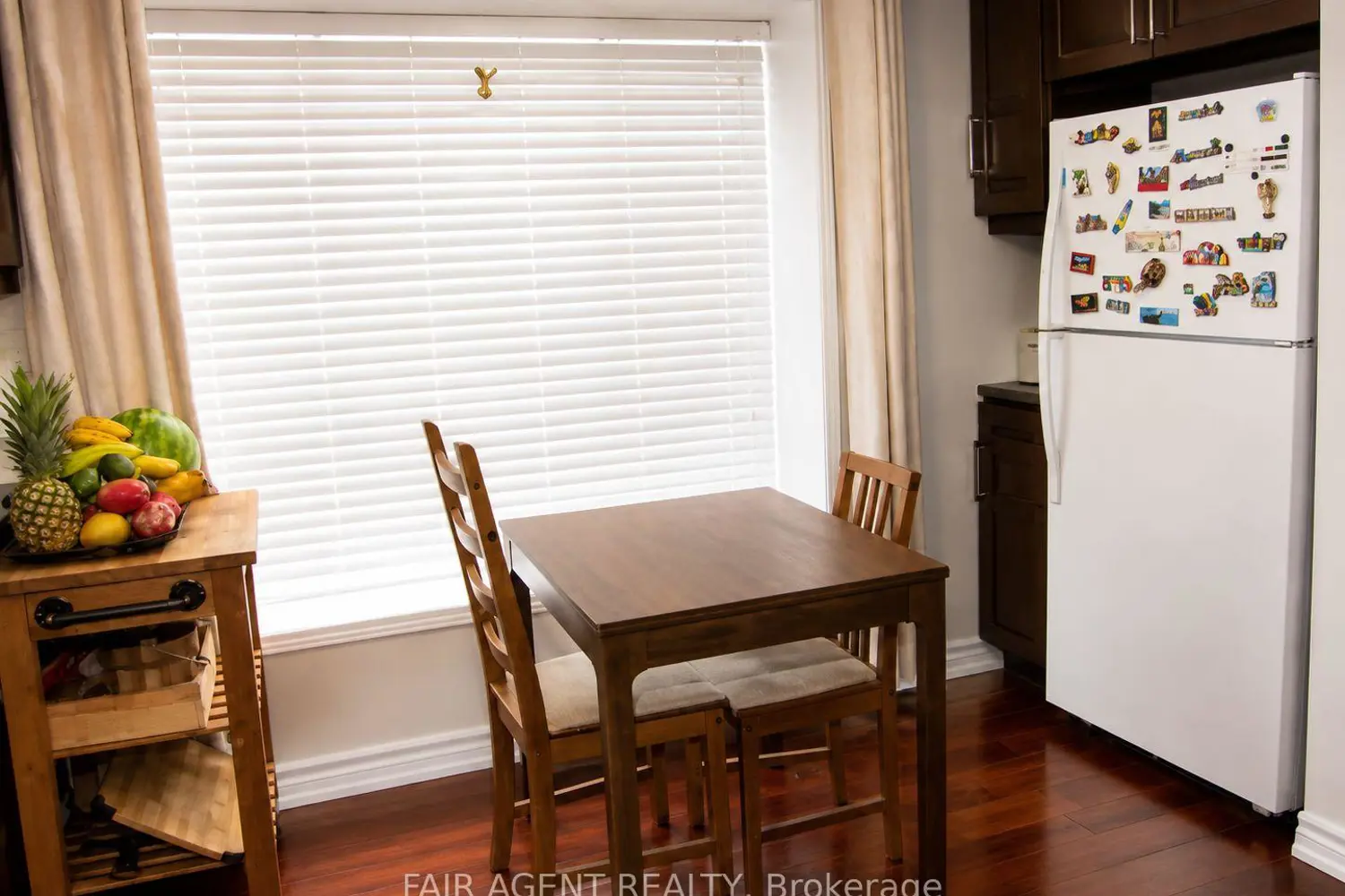 28 Elderberry Avenue photo 5