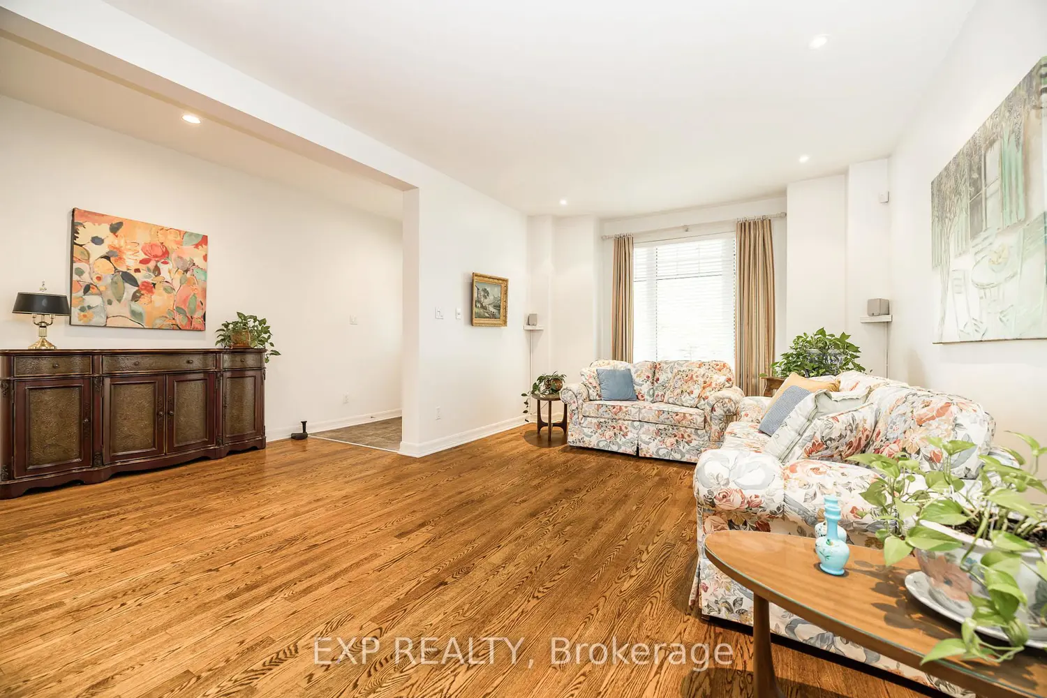 36 Oakbriar Crescent photo 3