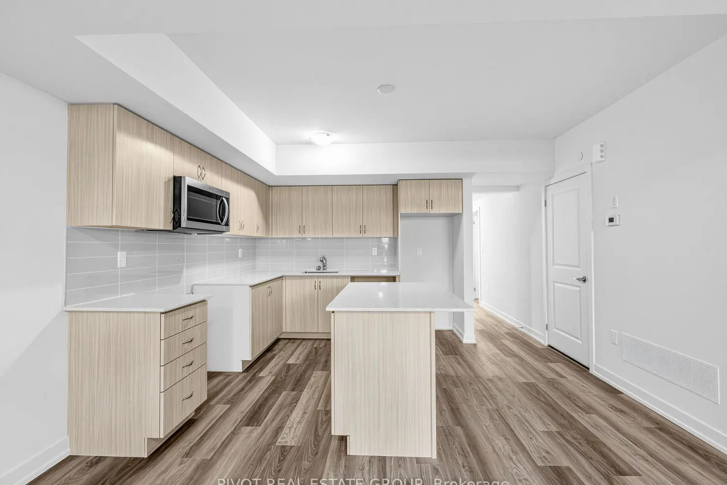 56 Elizabeth Street 1101 photo 3