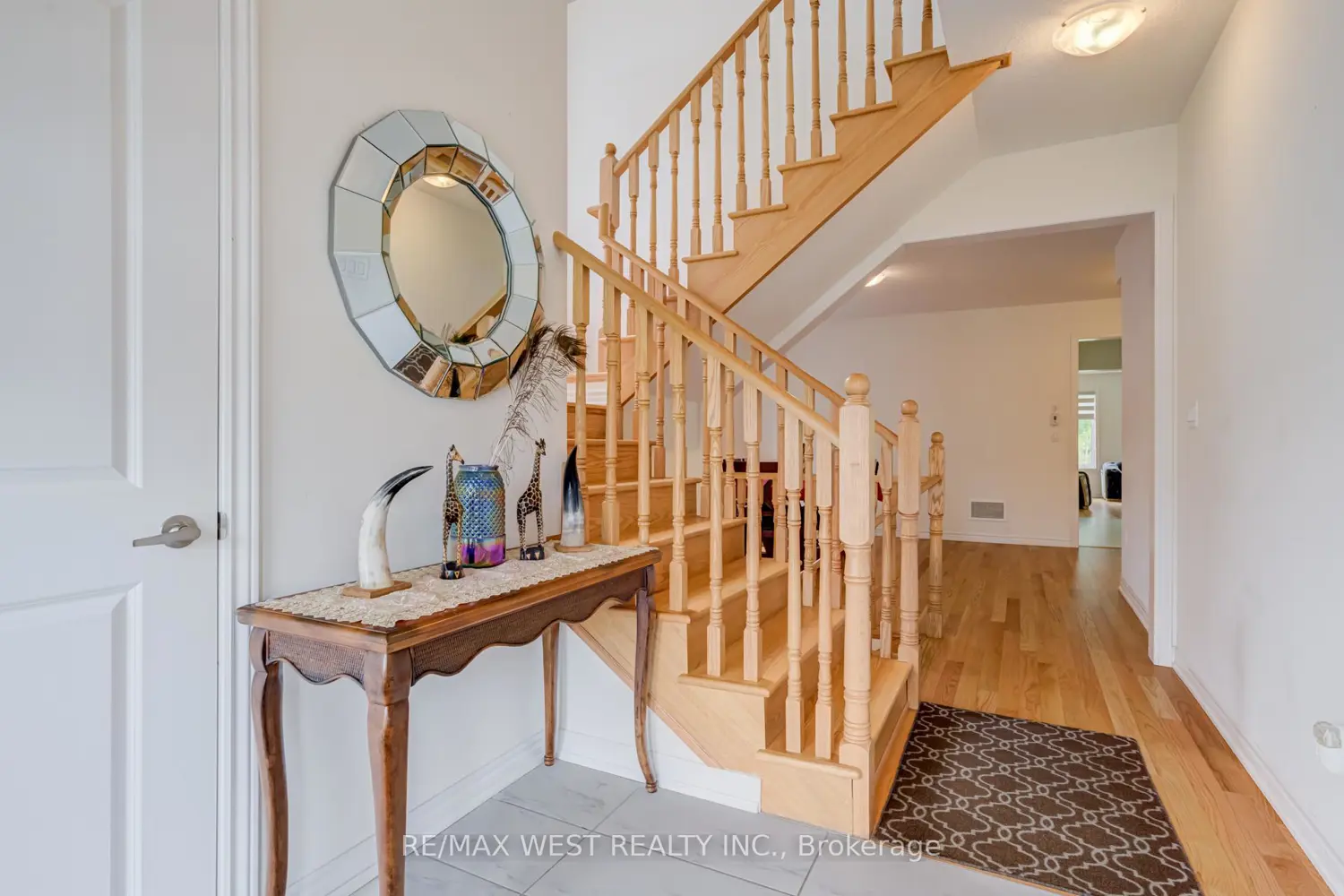 35 Gilham Way photo 2