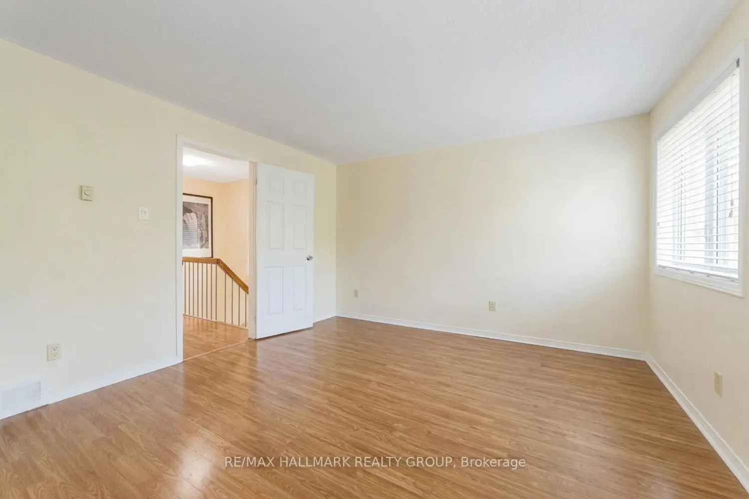 6931 Du Bois Avenue photo 2