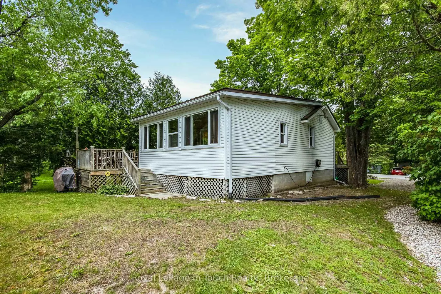 9 Earldom Boulevard photo 4