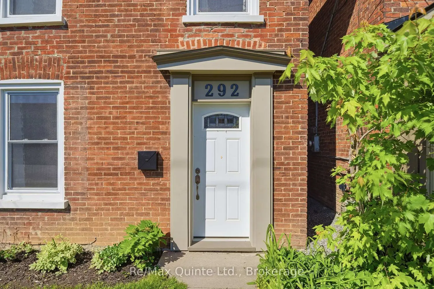 292 Coleman Street photo 3