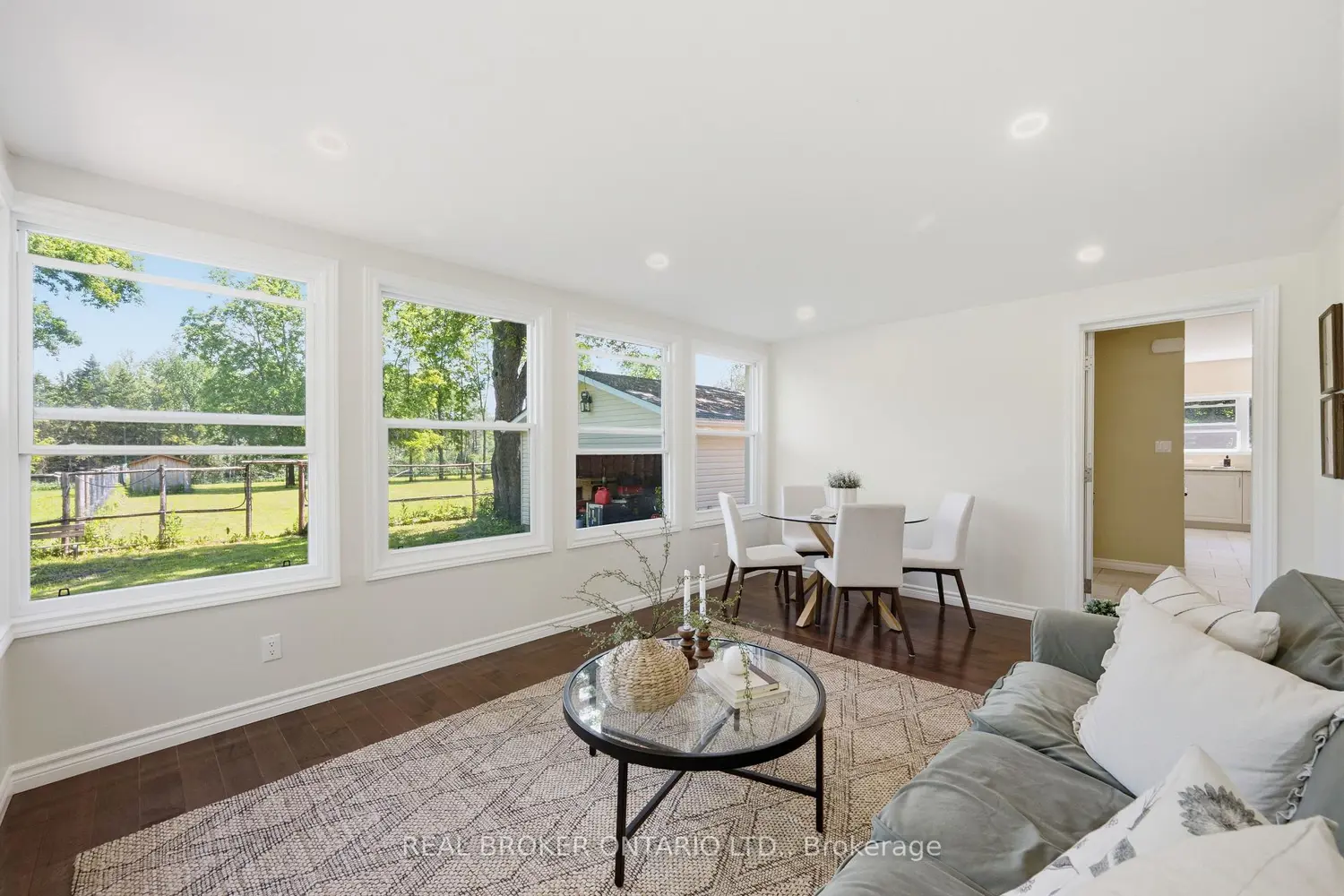 4184 Gordon Murdock Road photo 5