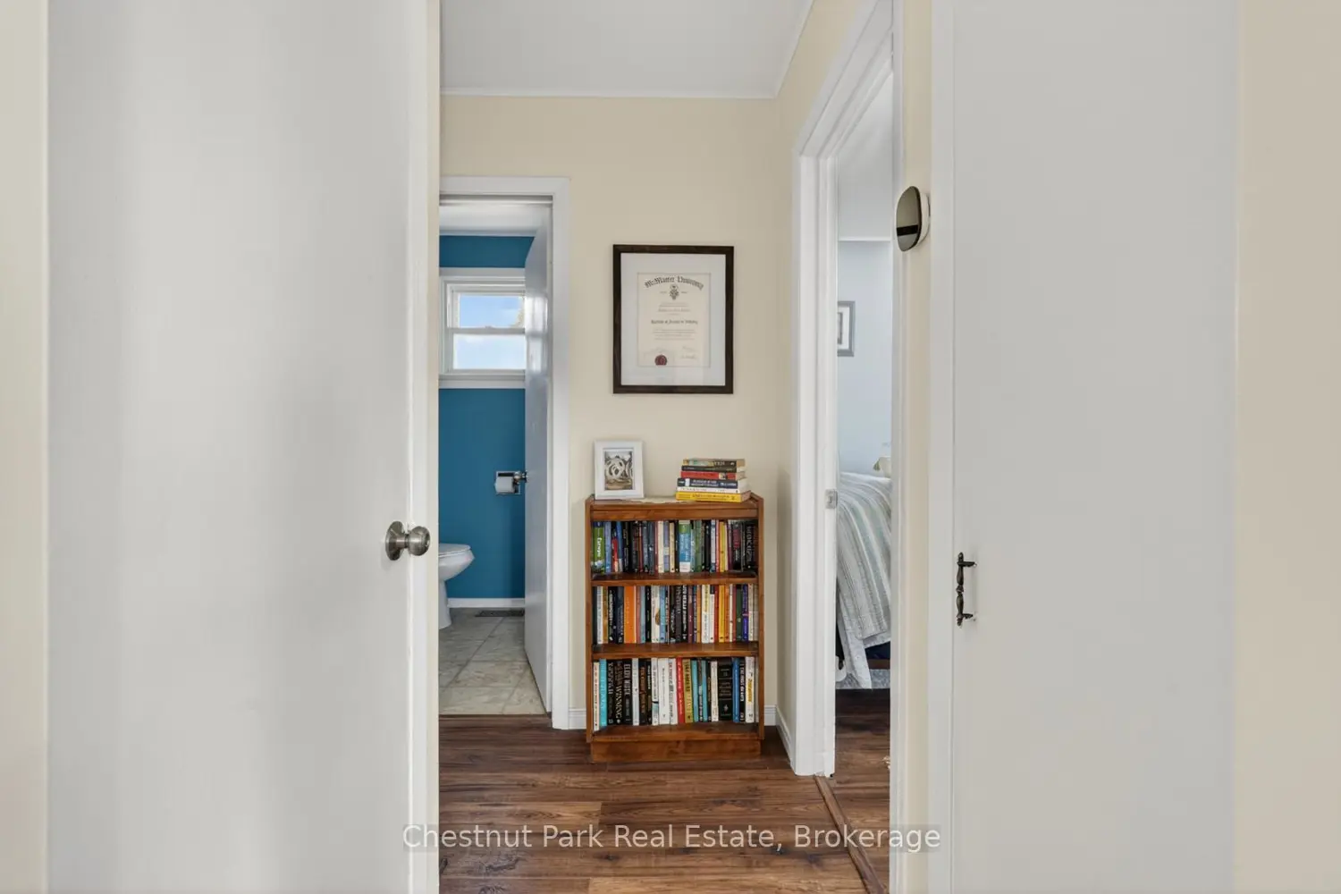 213 Yonge Street photo 4