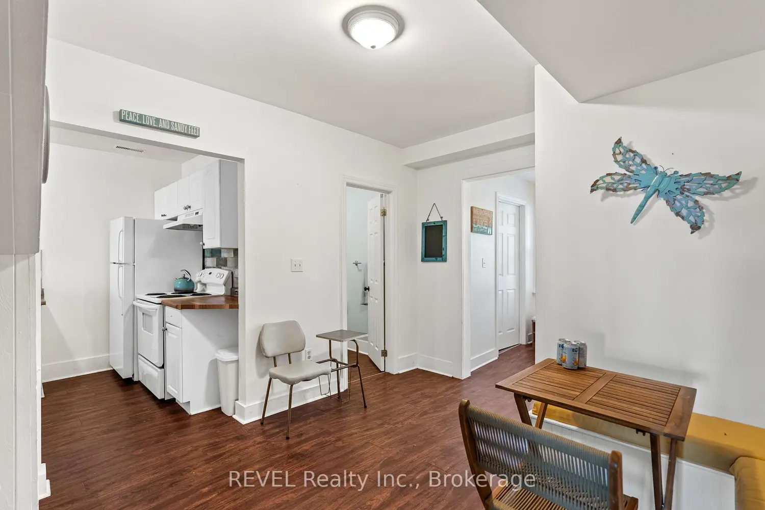 3819 Terrace Lane photo 4