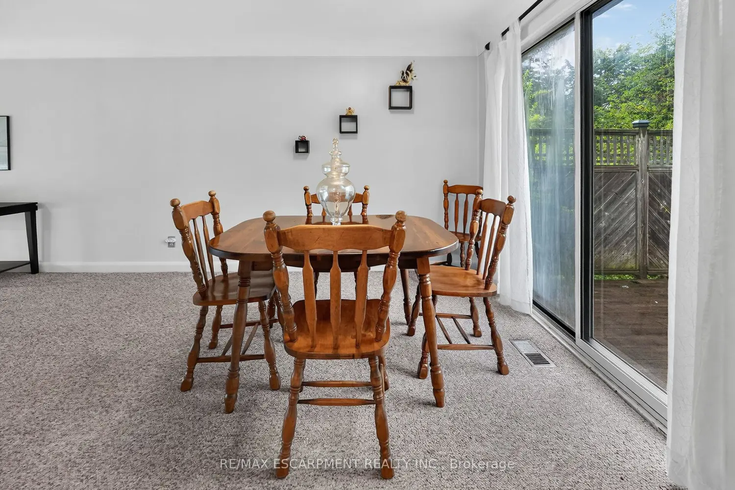 219 Fiddler's Green Road photo 4