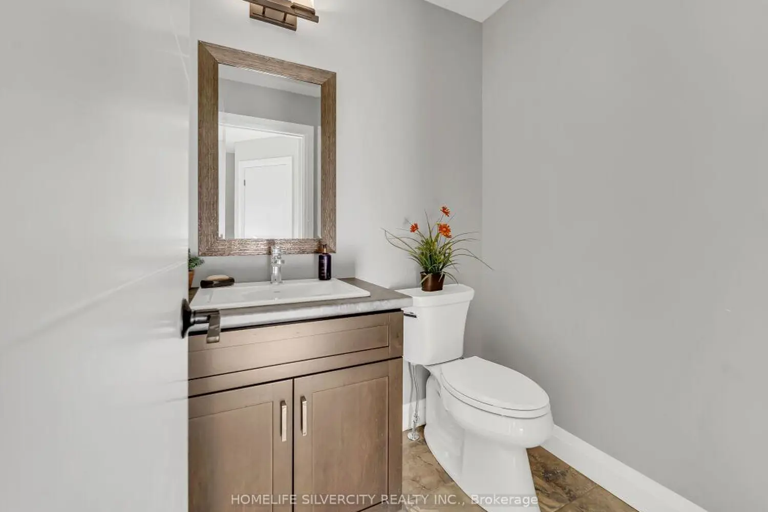 442 Ontario Street photo 3