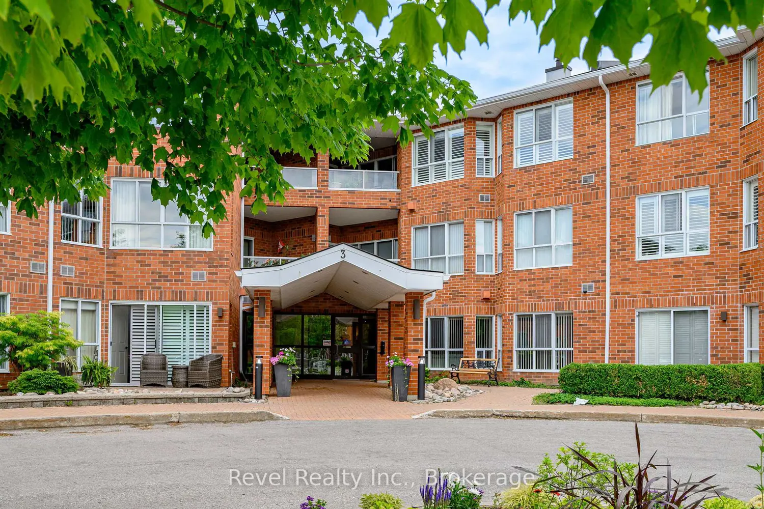 3 Heritage Way 302