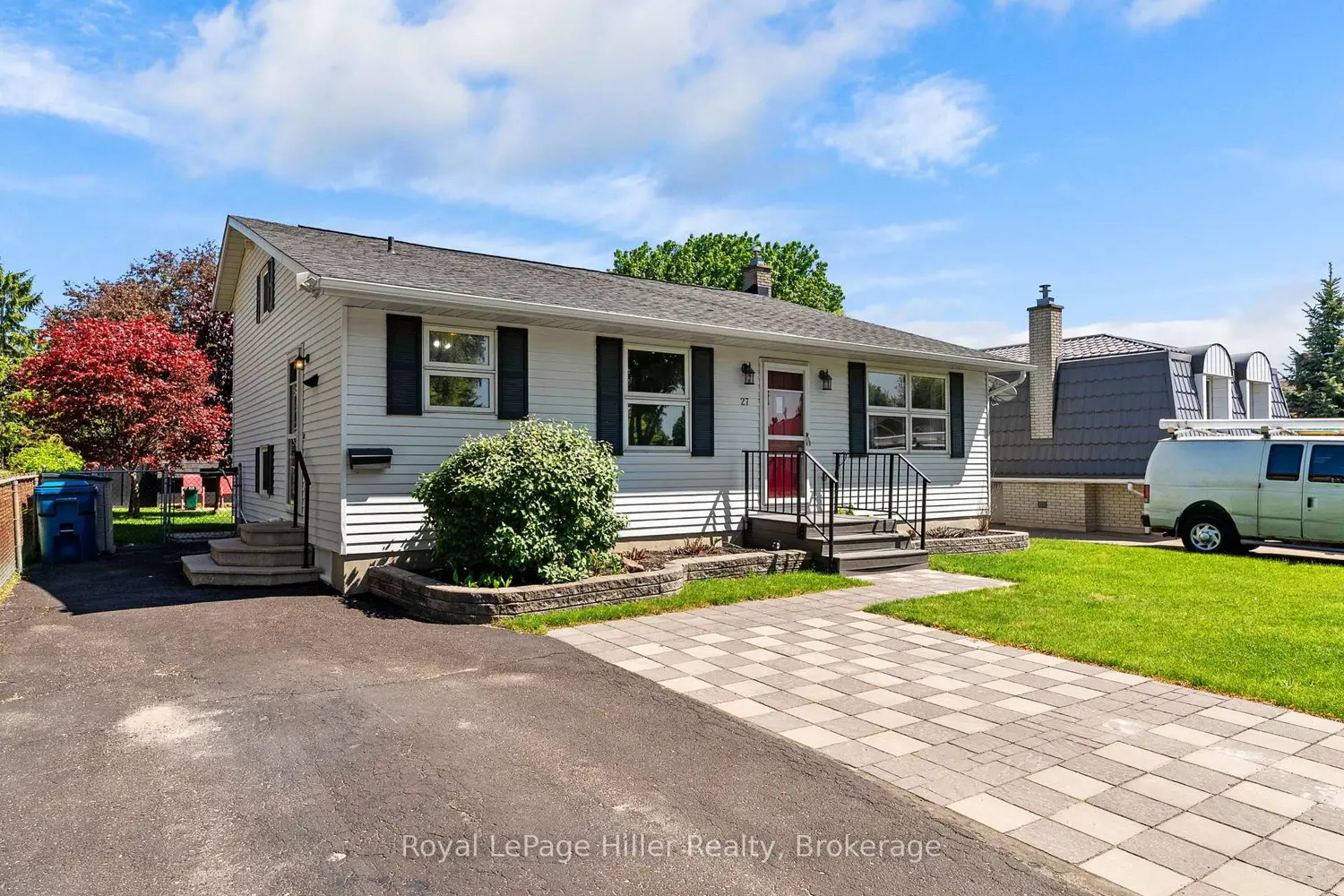 27 Greenwood Drive photo 2