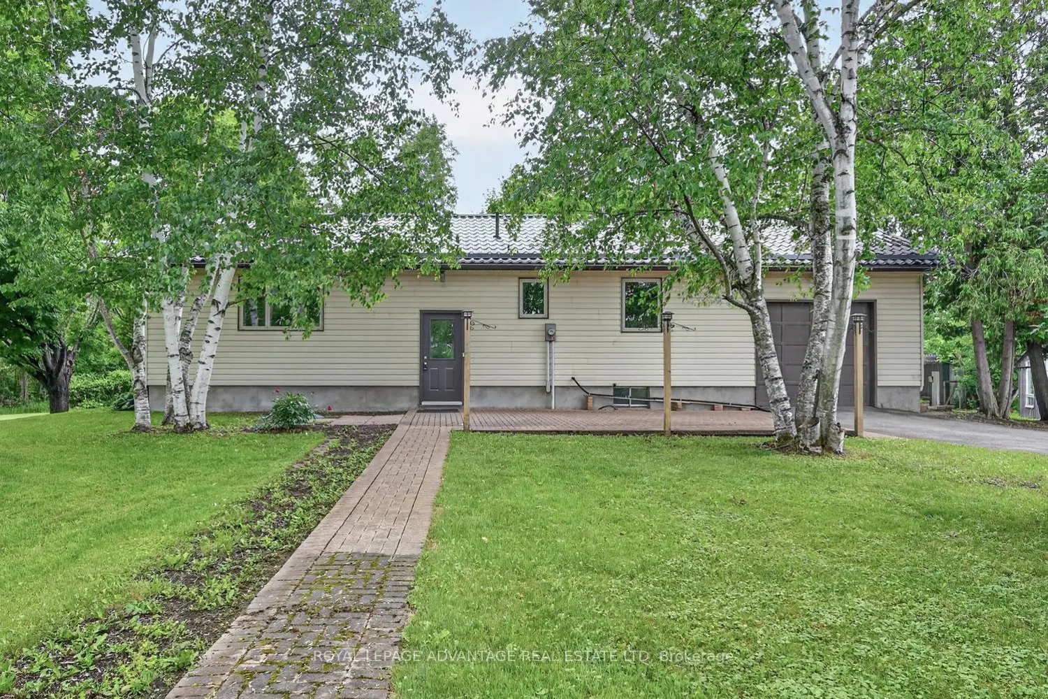 83 Broadview Avenue photo 2