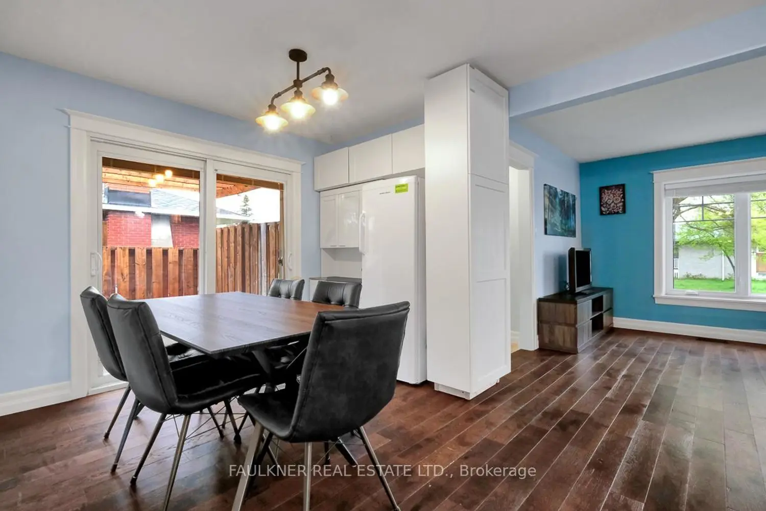 1304 Adirondack Drive photo 5
