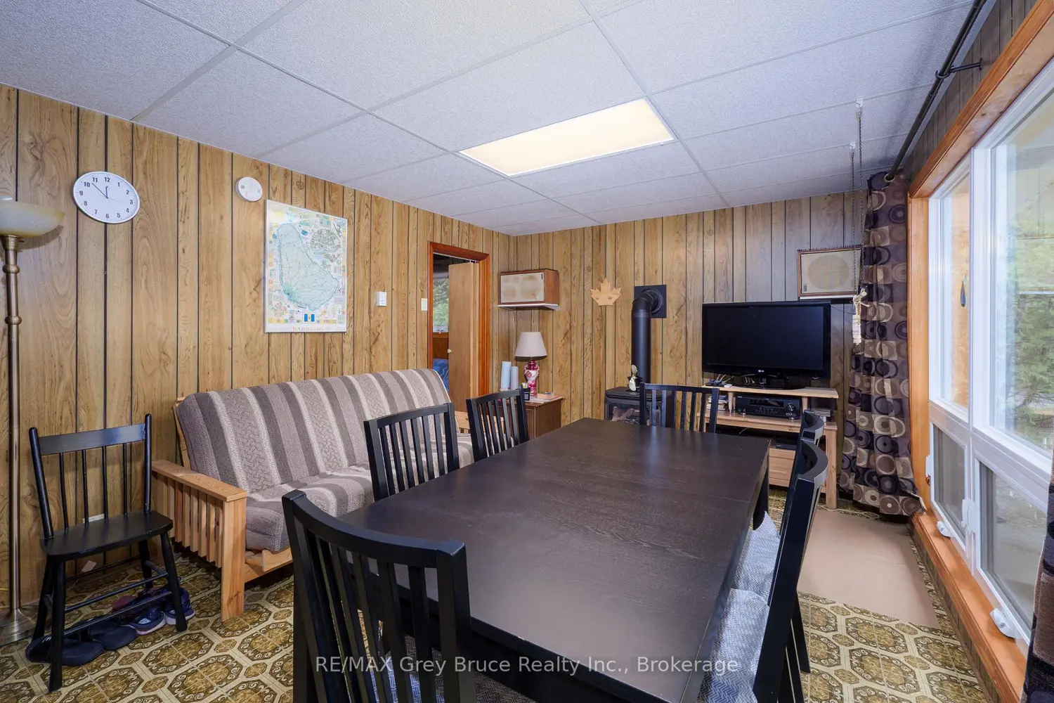 610 Second Avenue photo 3