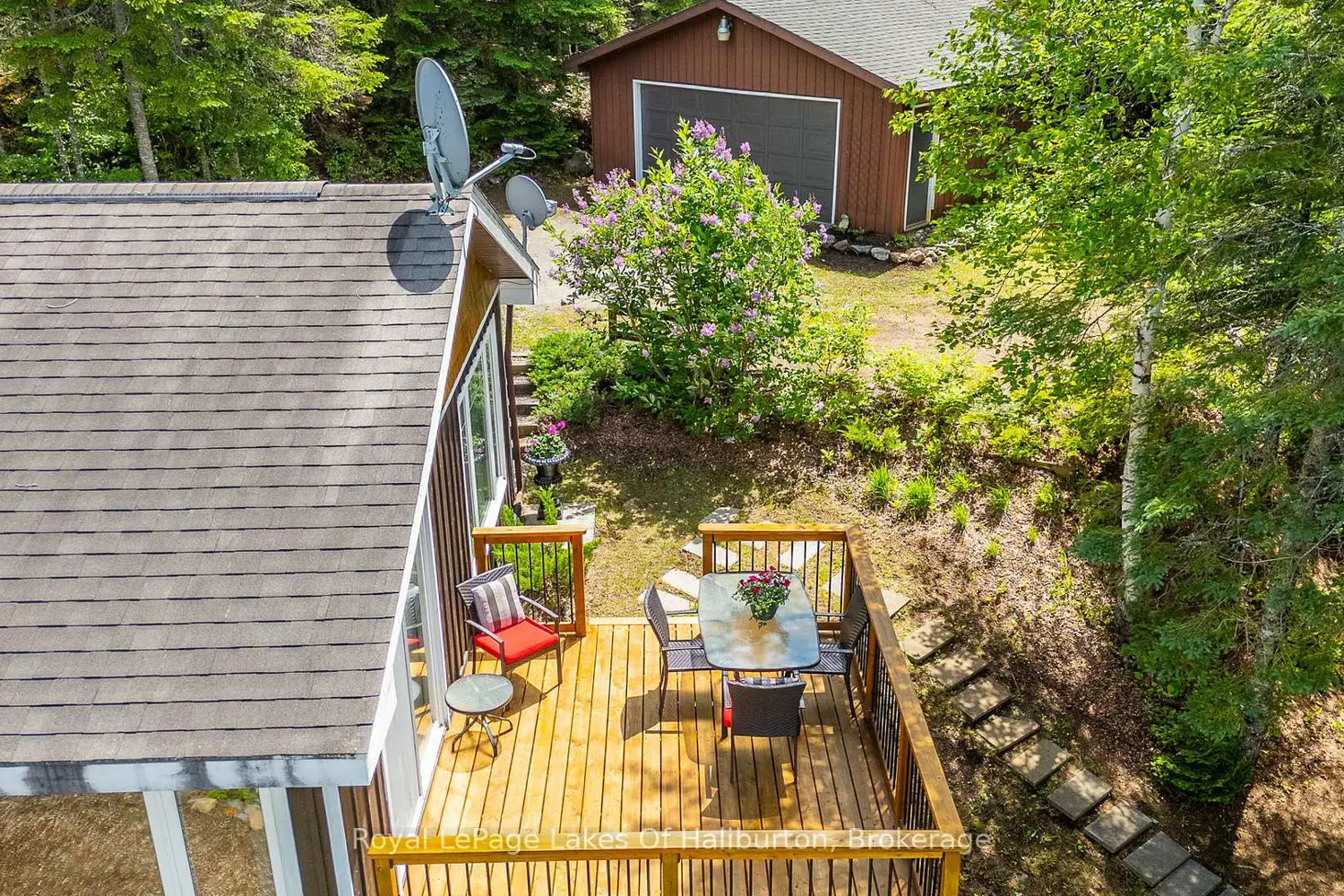1270 Quartz Lane photo 4