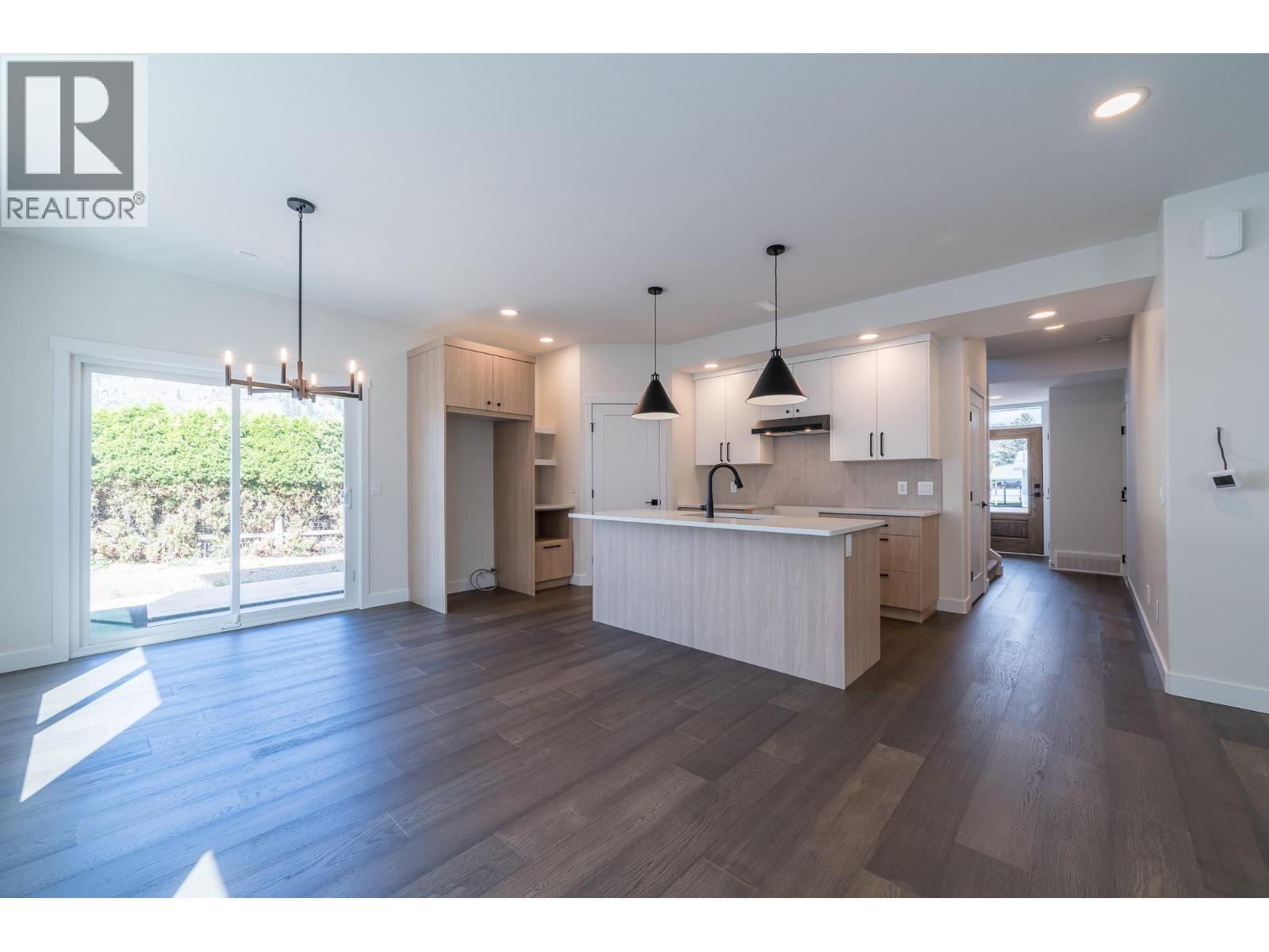 723 Lyne Road, Kamloops, BC, V2B6Z7 photo 3
