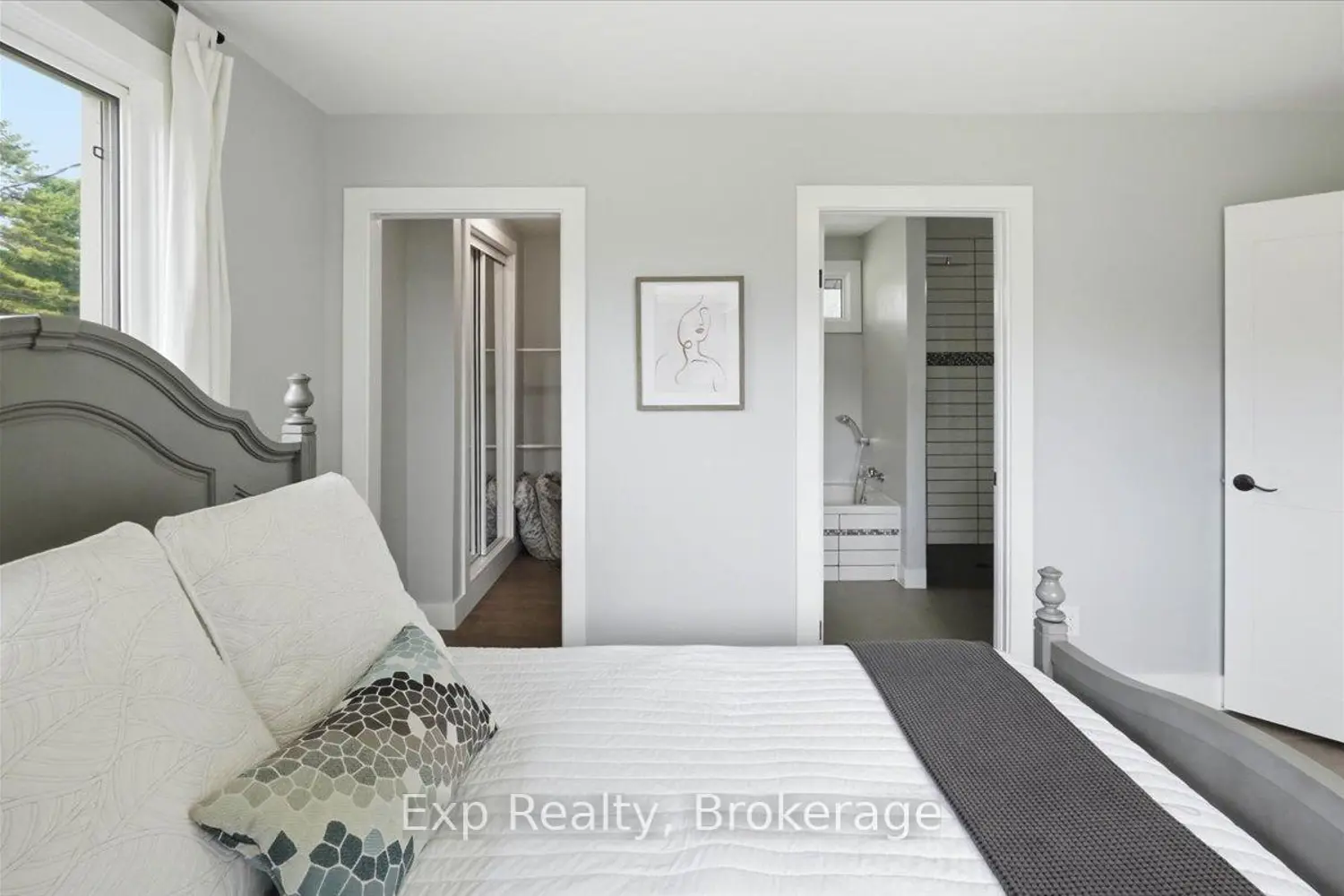27 Greenway Circle photo 5