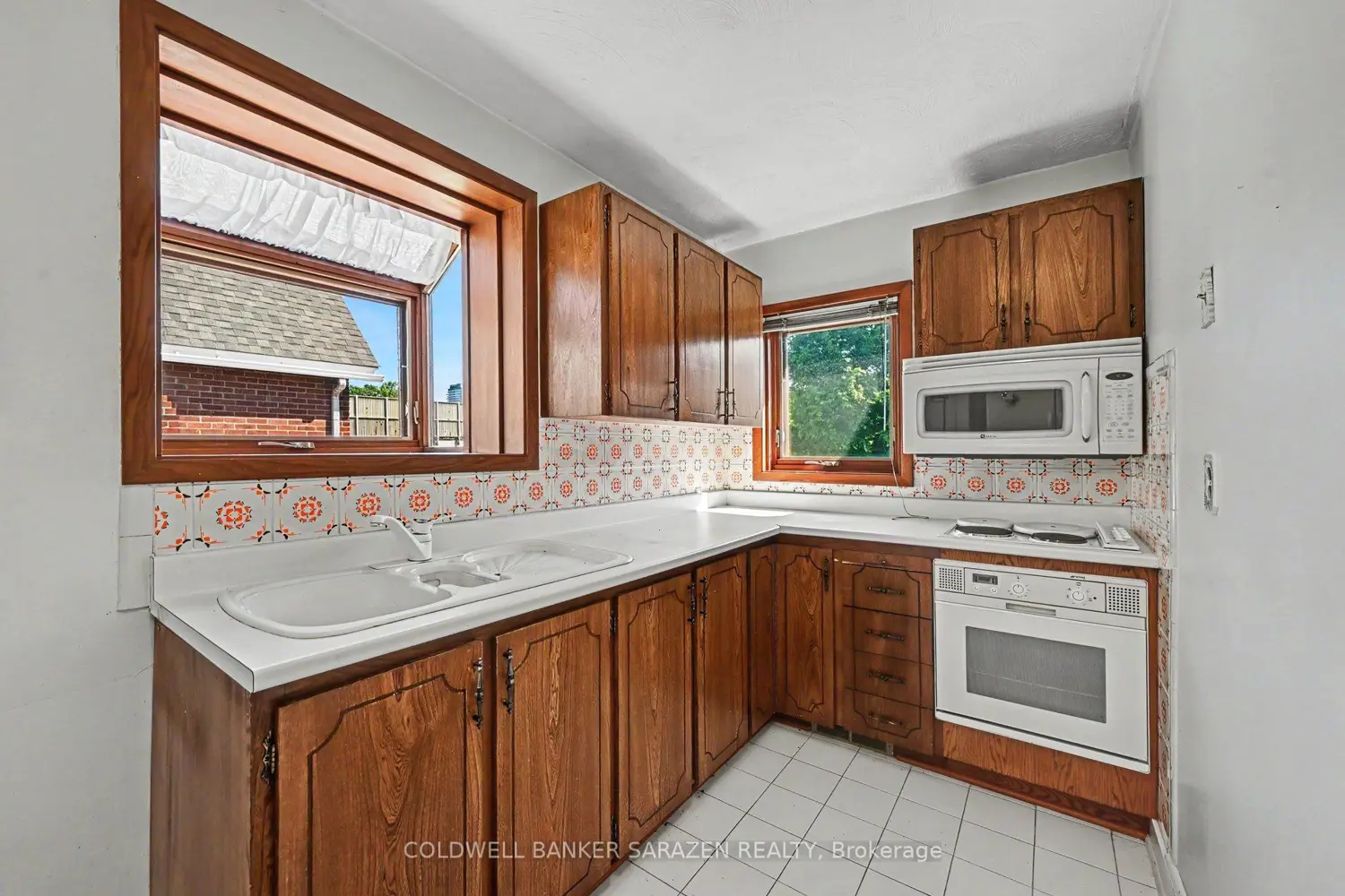 238 Fairmont Avenue photo 5