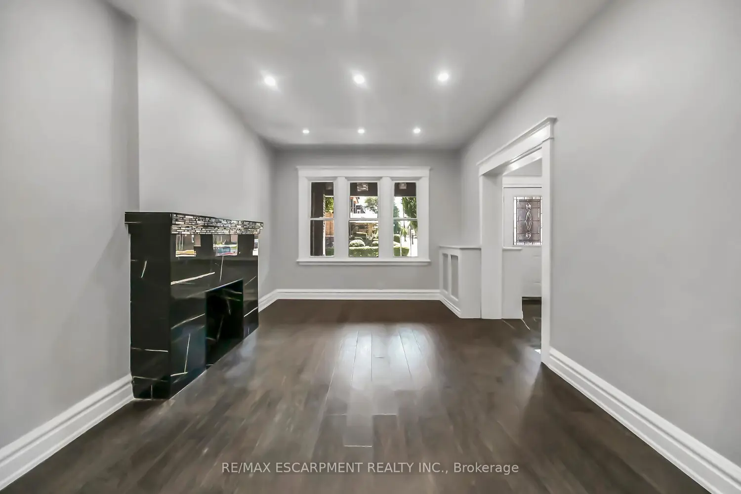 172 Sherman Avenue photo 3