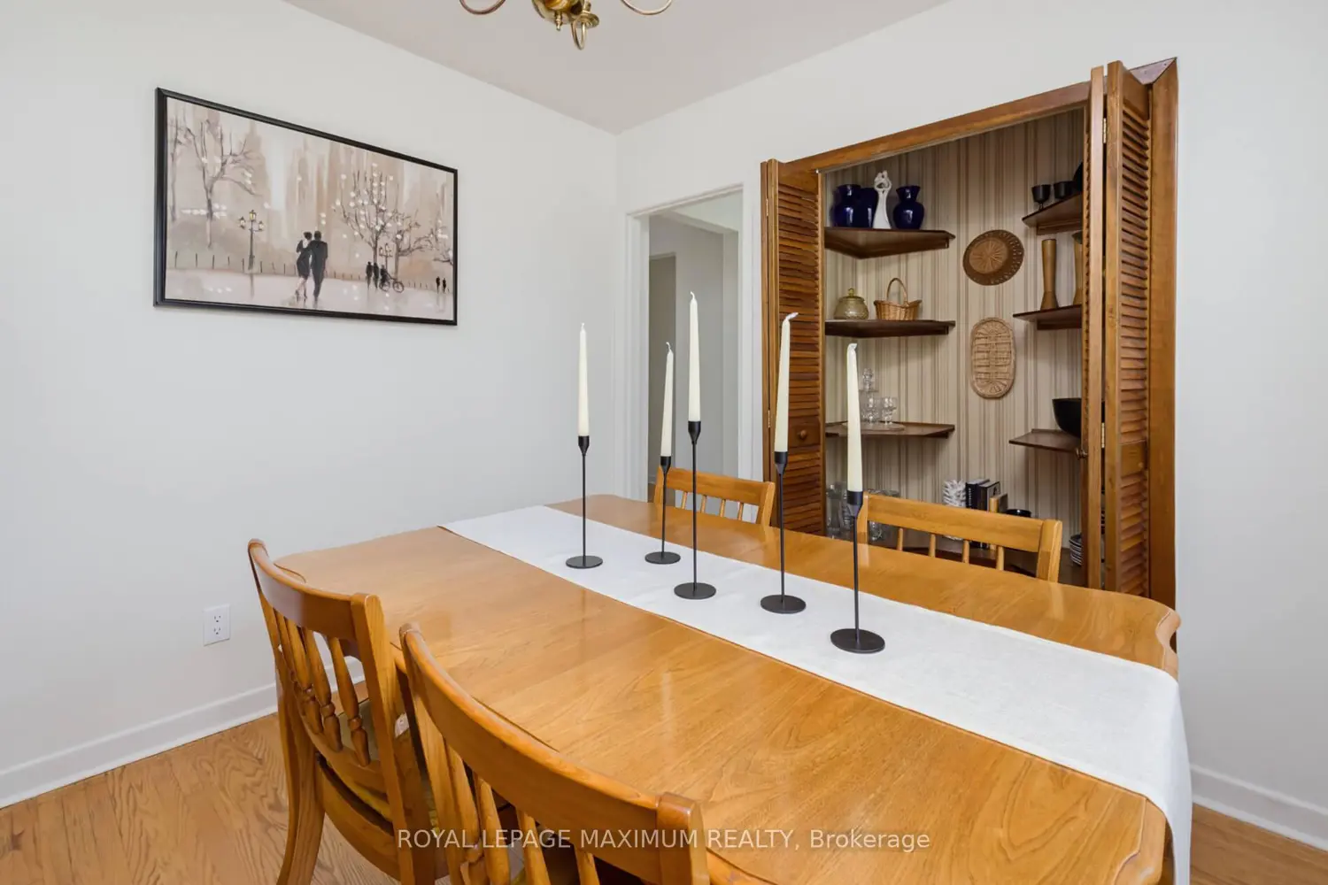 41 Strathavon Drive photo 5