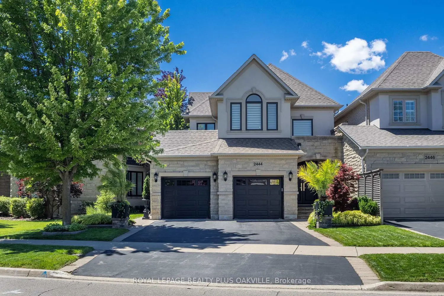 2444 Valleyridge Drive photo 2