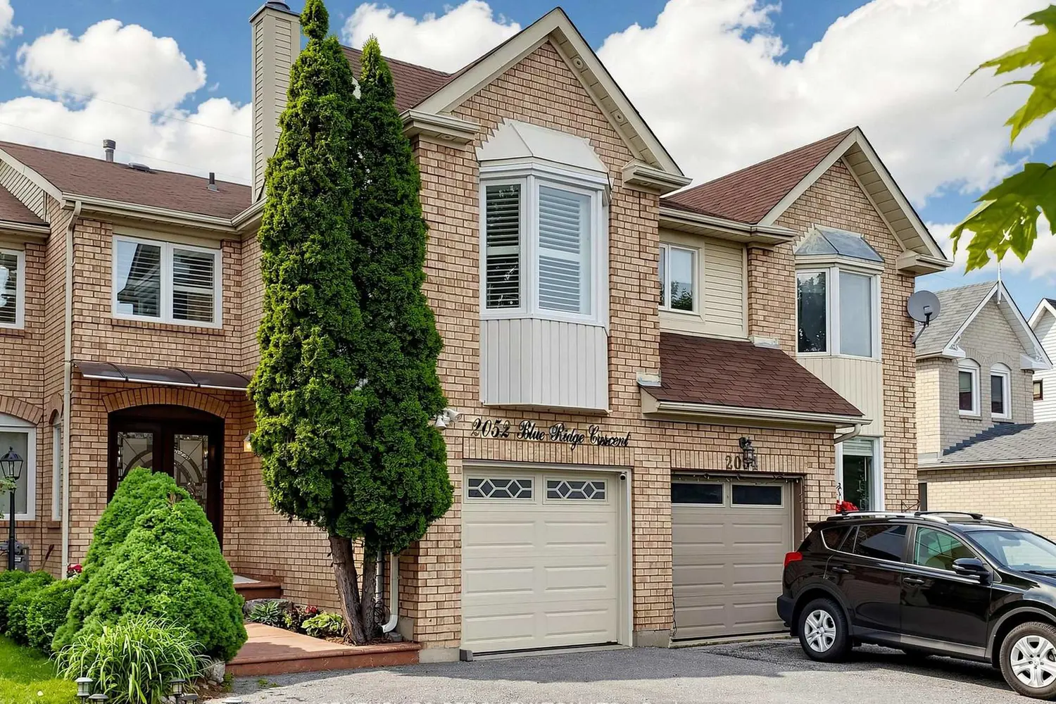 2052 Blue Ridge Crescent