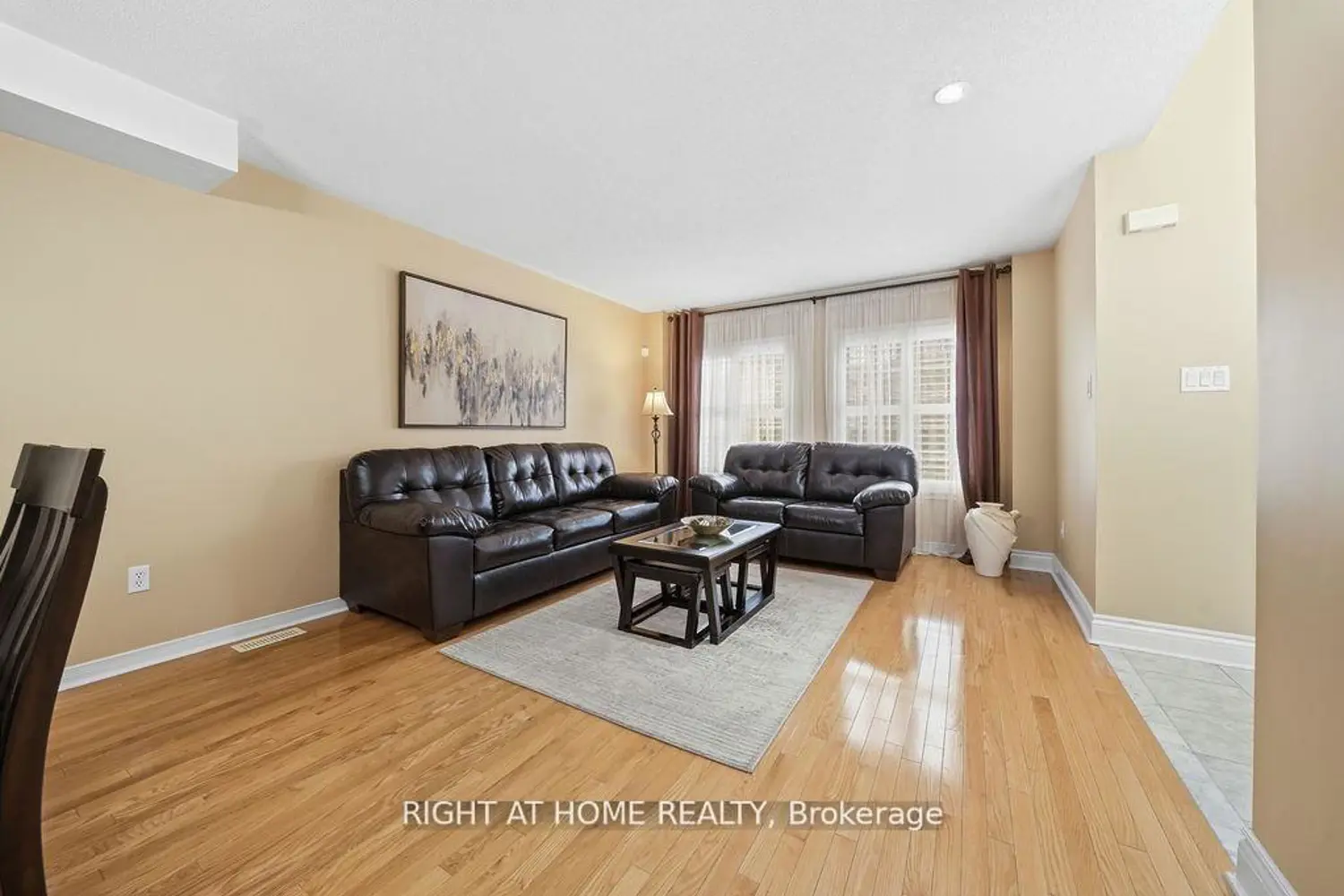 25 Nobbs Drive photo 5