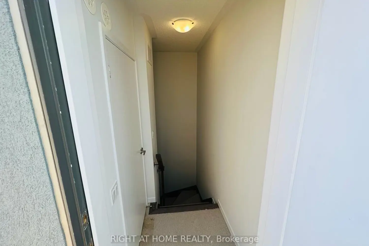 5 William Jackson Way 53