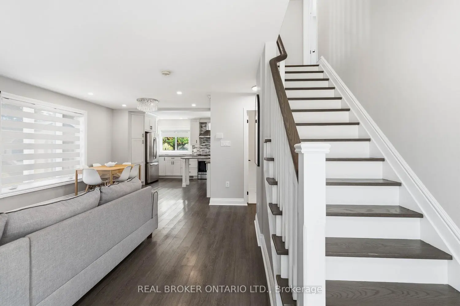 5048 Haswell Lane photo 4