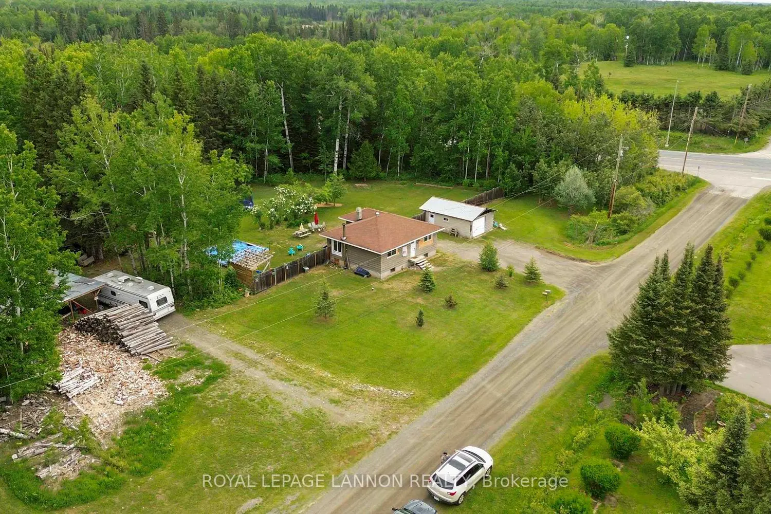 6 Hume Rd W photo 5
