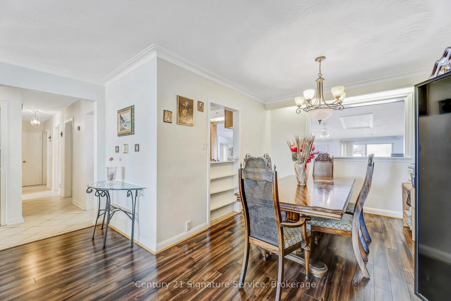8026 Mayfield Road photo 3