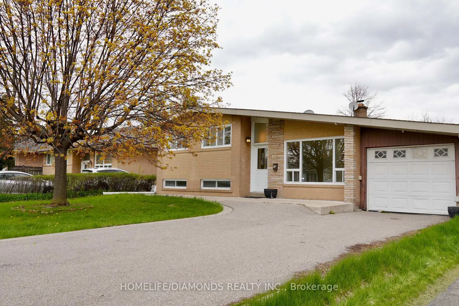 15 Athlone Avenue photo 2