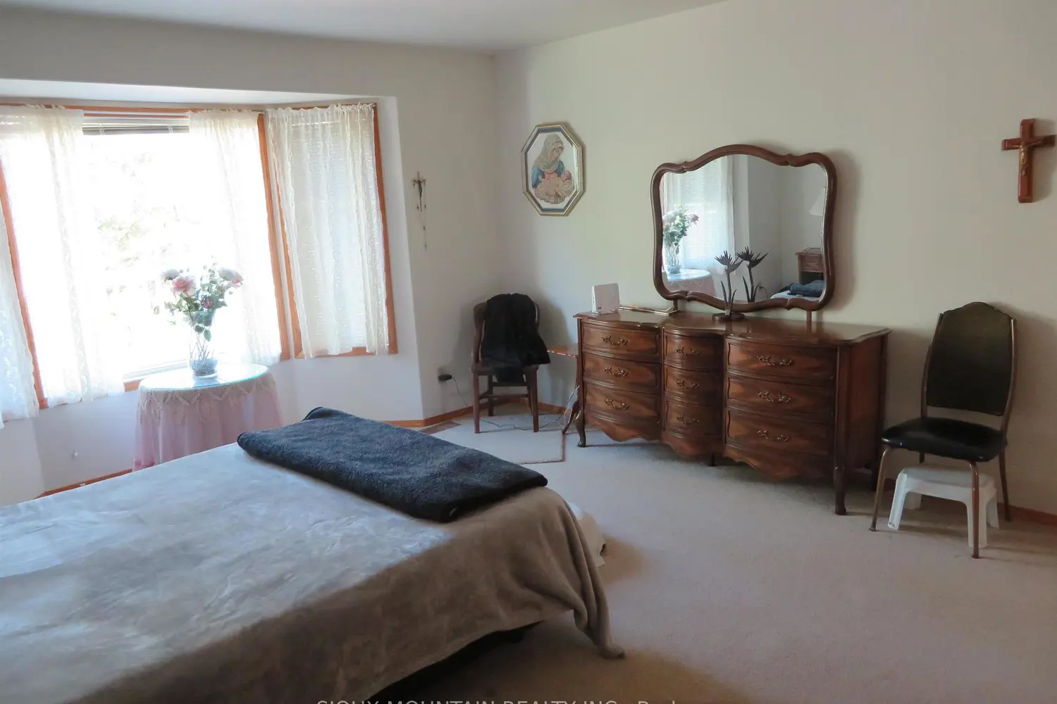 141 Forest Drive photo 3