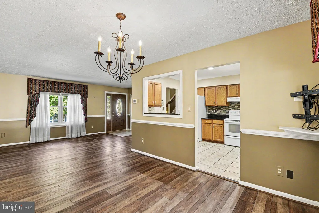 9531 Gunhill Circle, Baltimore, MD 21236 photo 5