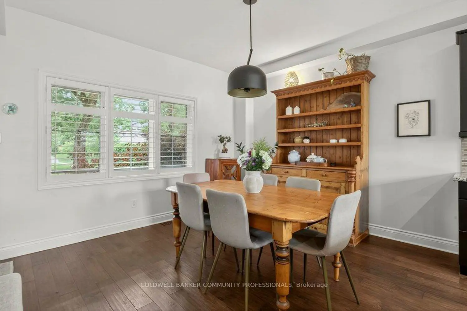 100 Beddoe Drive 21 photo 3