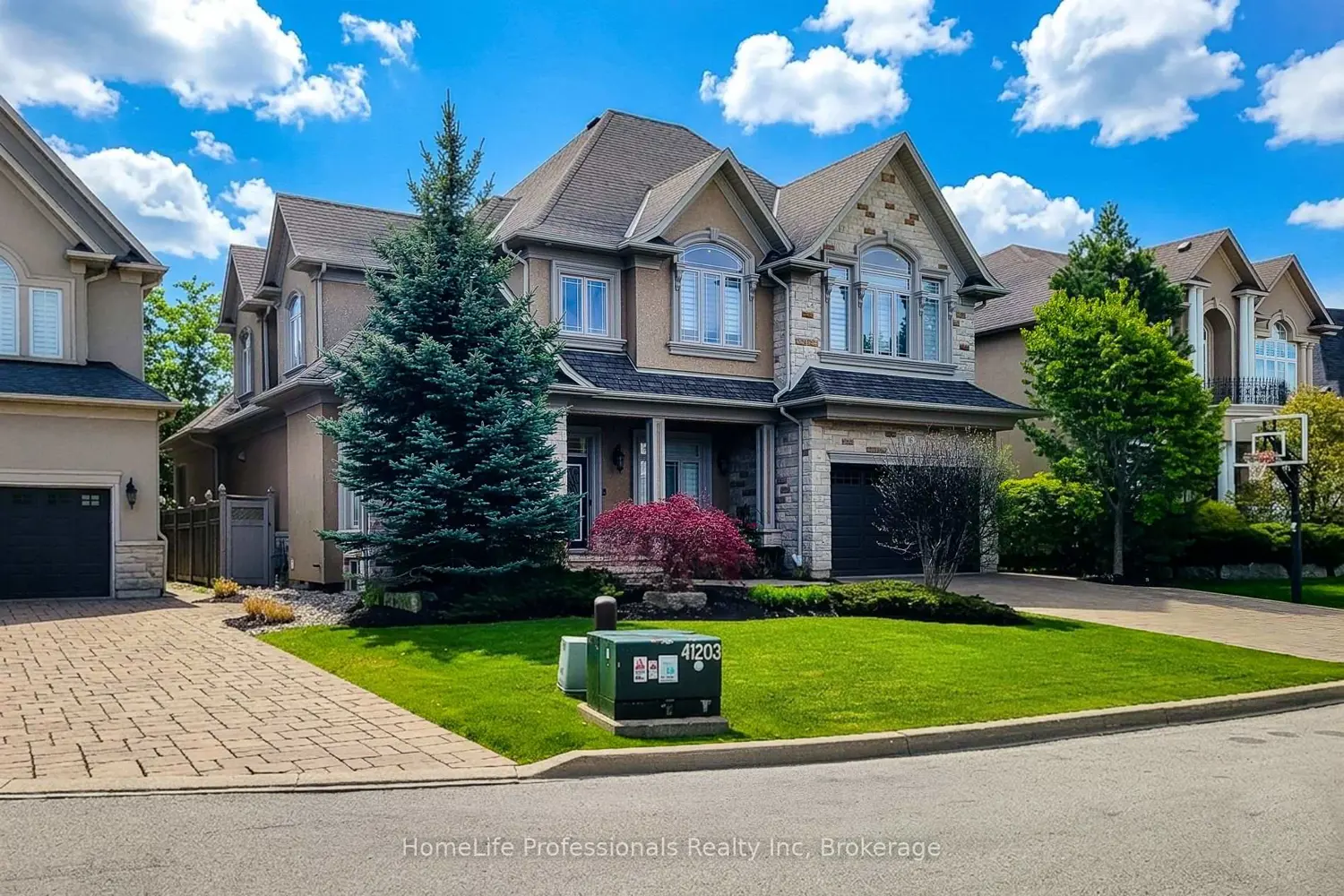 16 Berkshire Place photo 2