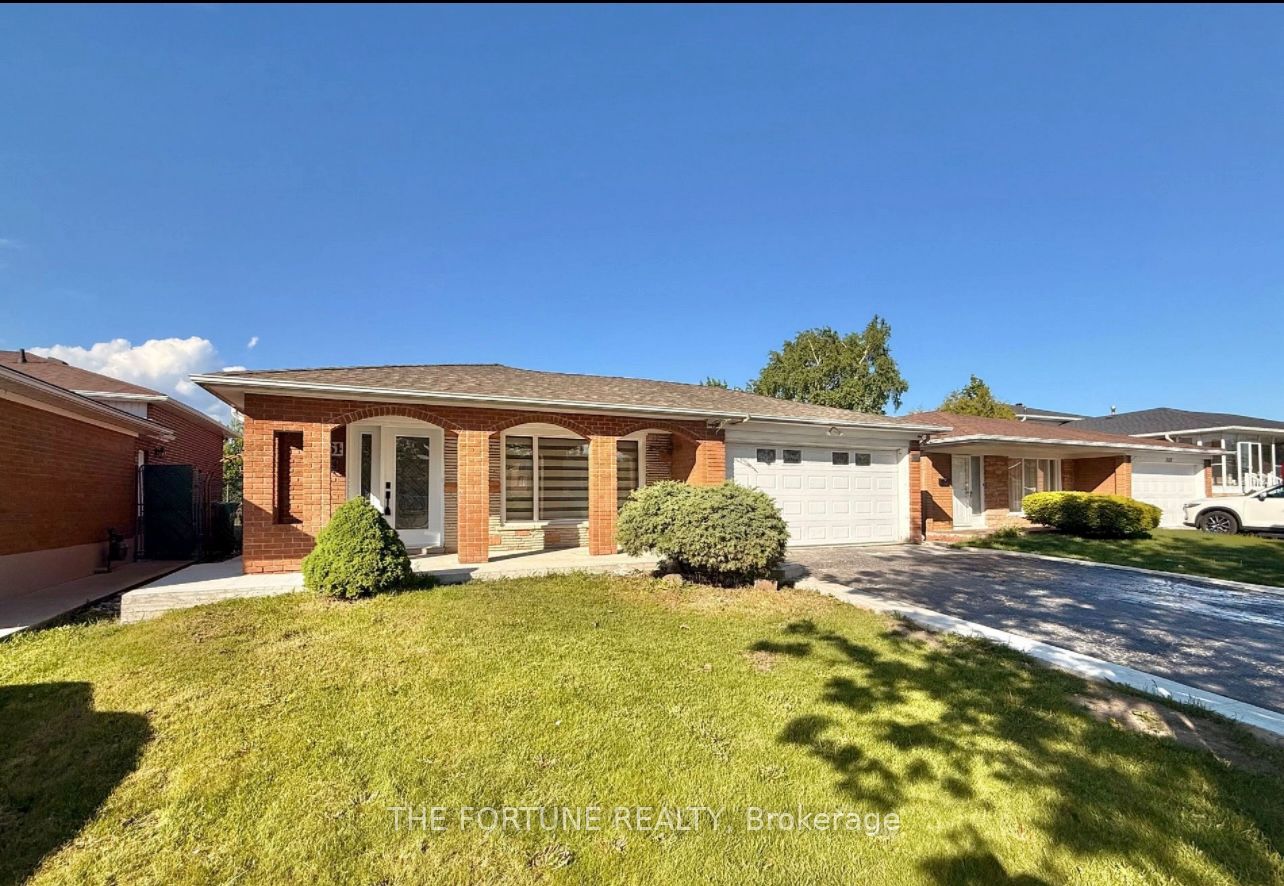 7461 Netherwood Road, Mississauga, ON, L4T 2N7