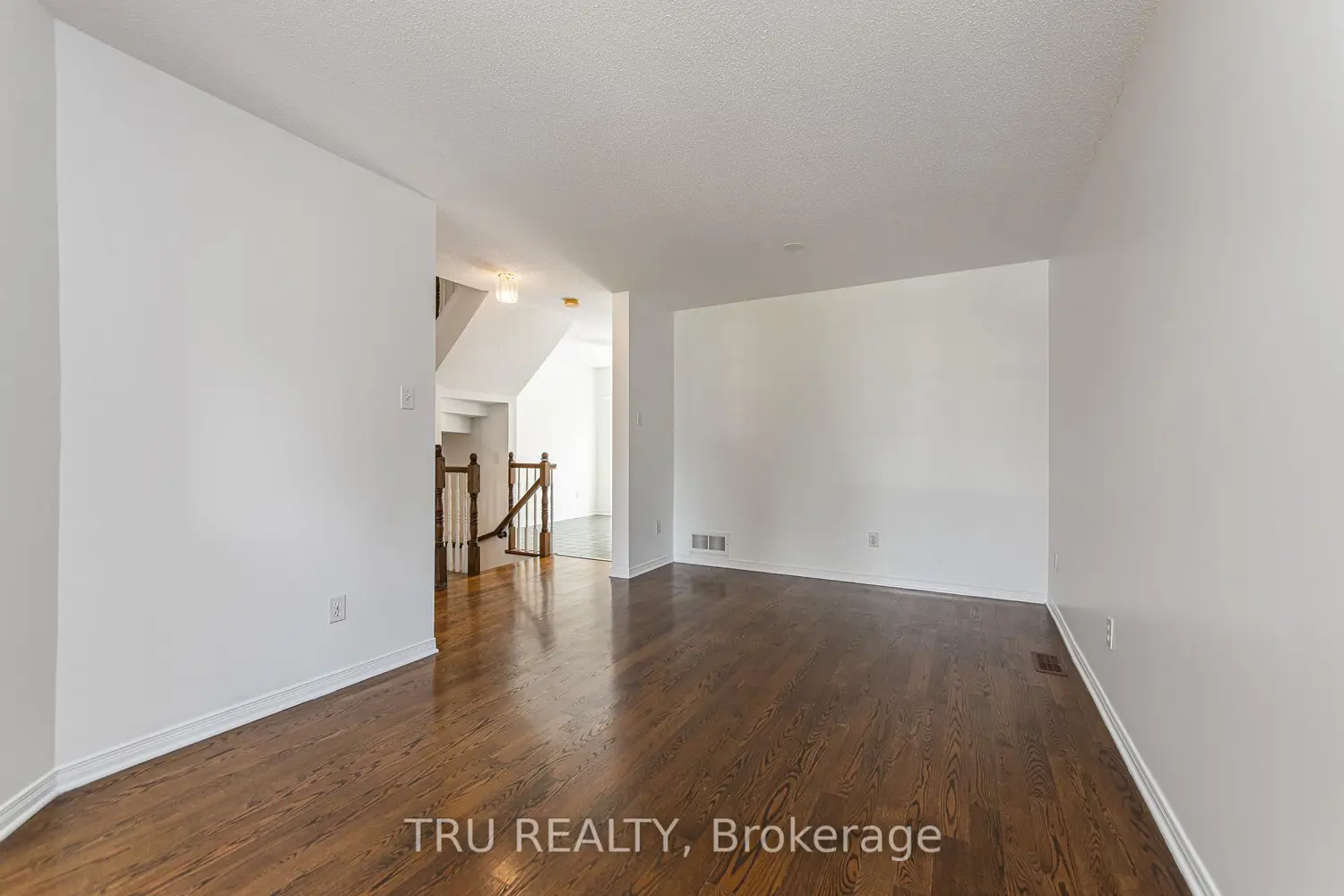 135 Margrave Avenue photo 2