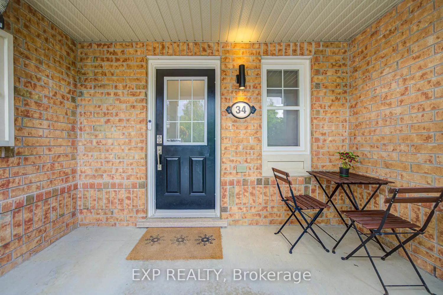 34 Kartok Avenue photo 2