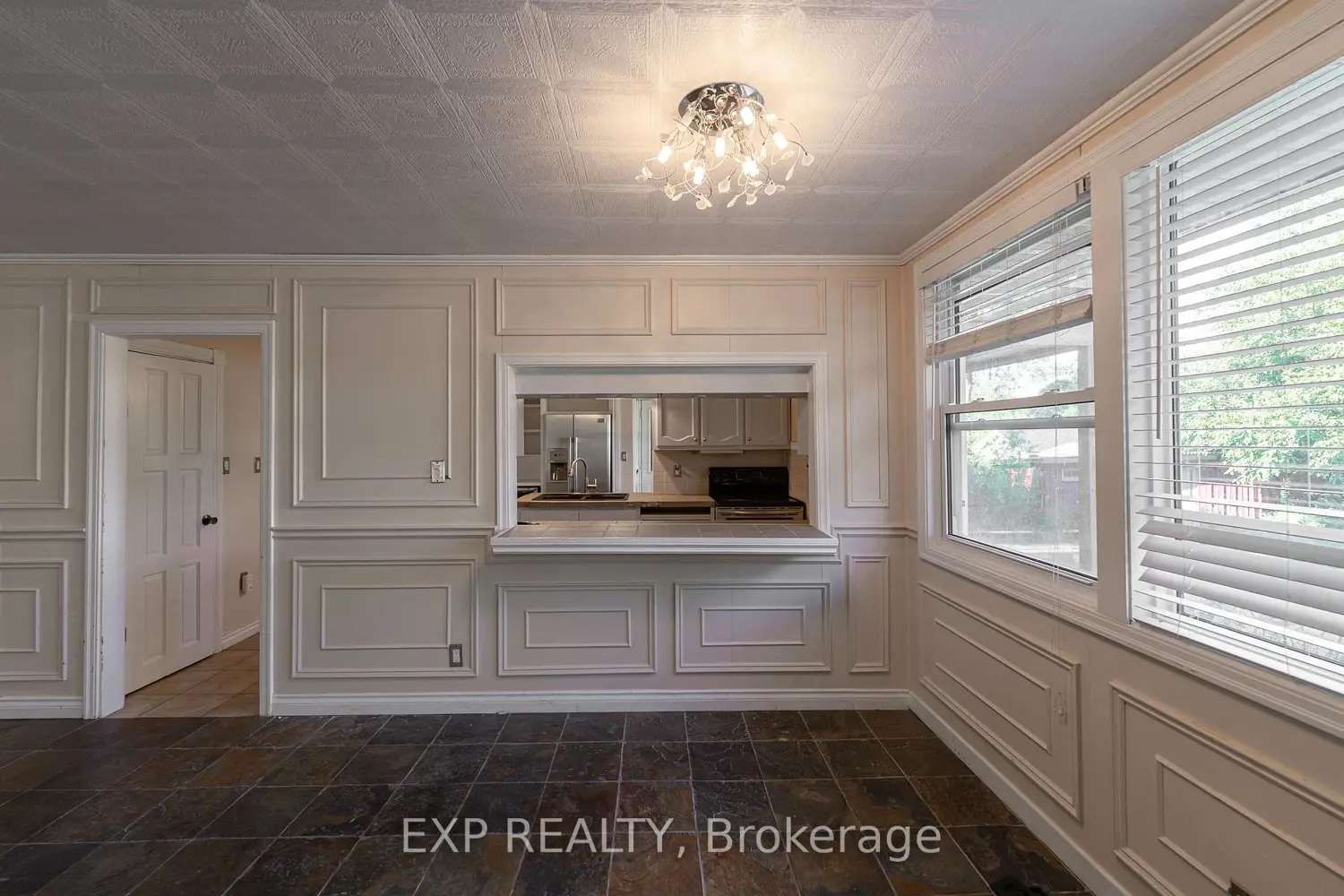 6 Rosemount Drive photo 4