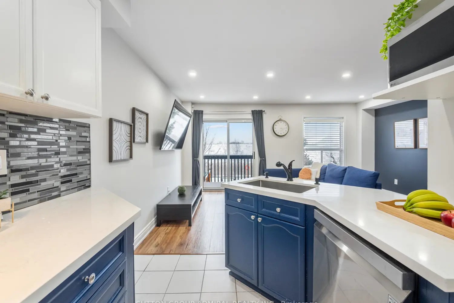 81 Parktree Drive photo 2